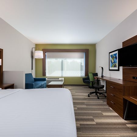 Holiday Inn Express Queensbury-Lake George Area By Ihg Exterior photo