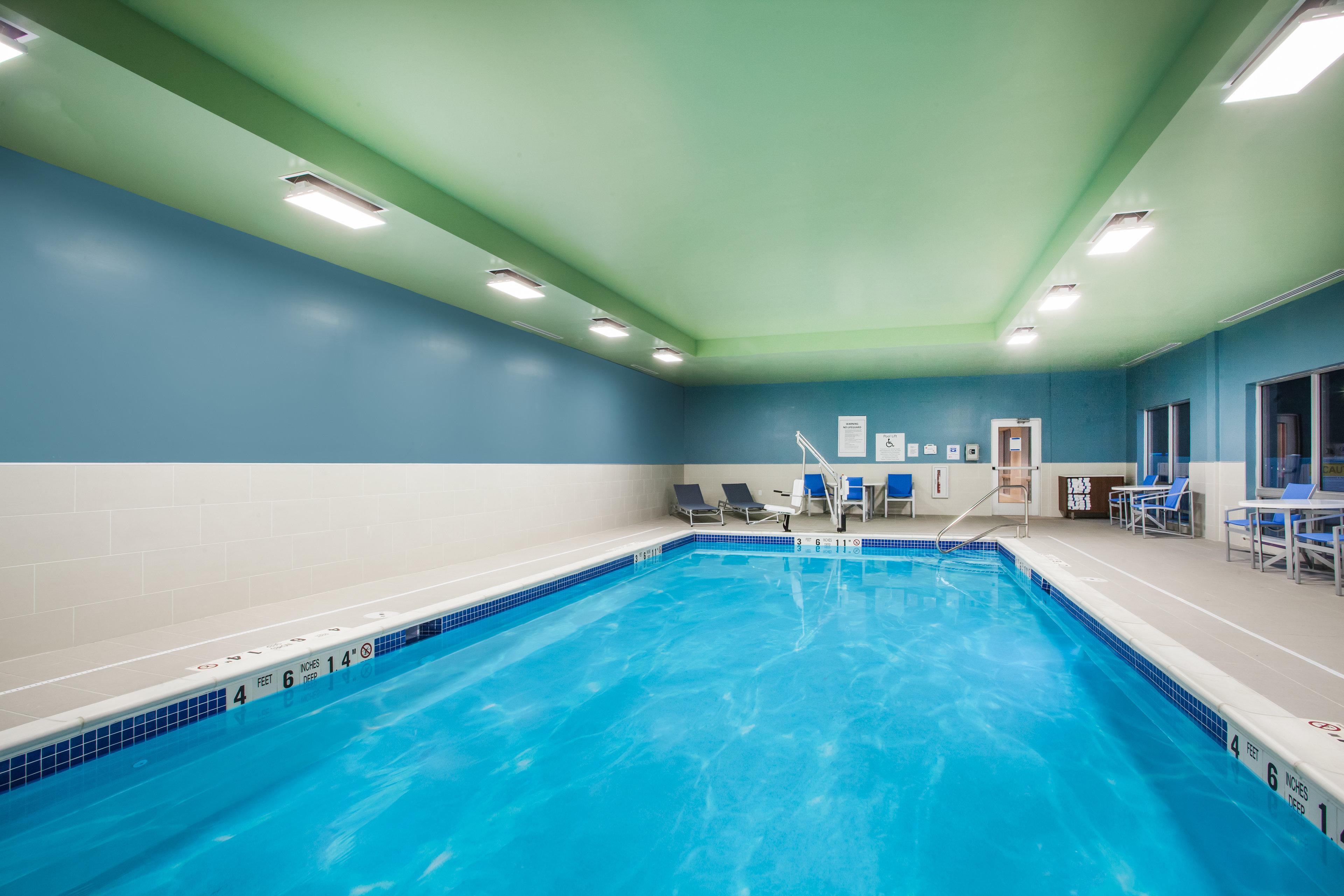 Holiday Inn Express Queensbury-Lake George Area By Ihg Exterior photo